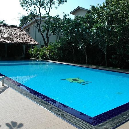 Hotel Sunflower Kataragama Exterior foto