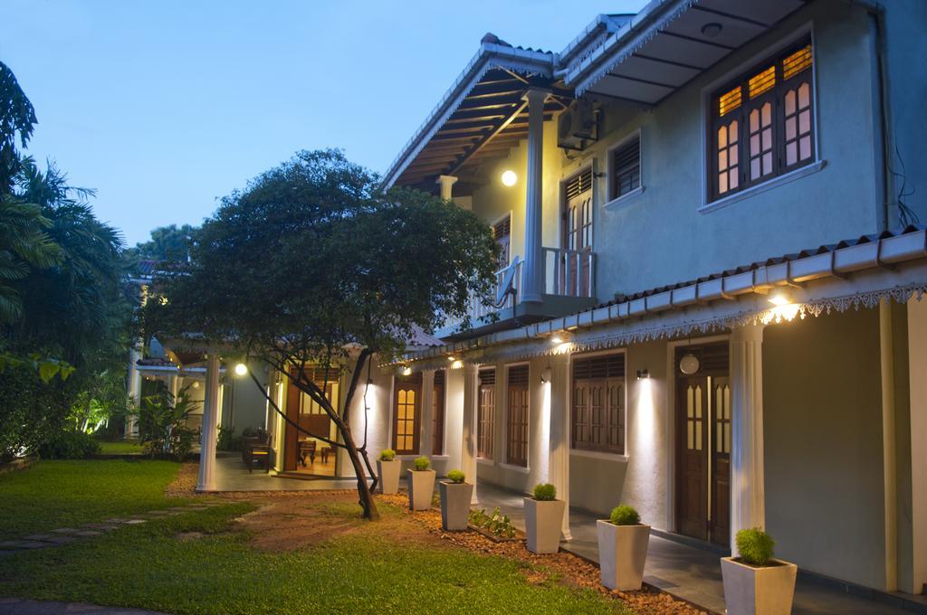 Hotel Sunflower Kataragama Exterior foto