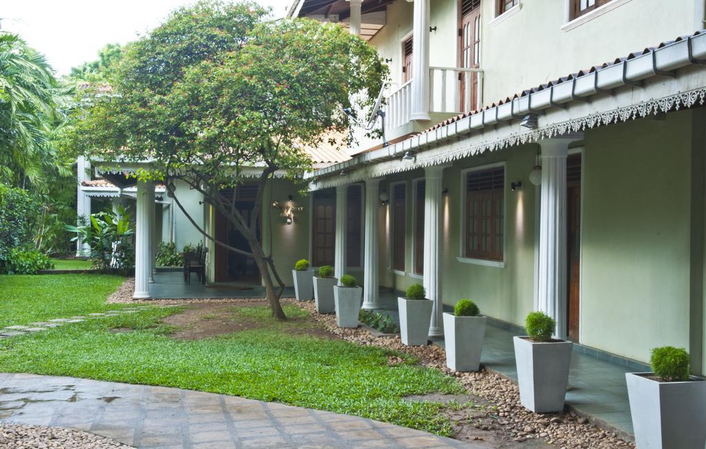 Hotel Sunflower Kataragama Exterior foto